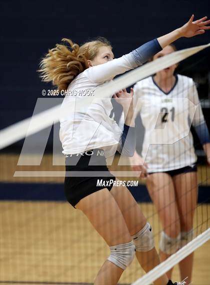 Thumbnail 2 in JV: Florence @ Pusch Ridge Christian Academy photogallery.