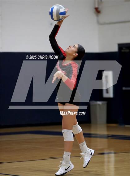 Thumbnail 2 in JV: Florence @ Pusch Ridge Christian Academy photogallery.