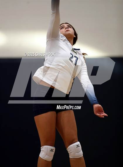 Thumbnail 3 in JV: Florence @ Pusch Ridge Christian Academy photogallery.