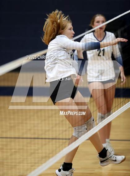 Thumbnail 3 in JV: Florence @ Pusch Ridge Christian Academy photogallery.