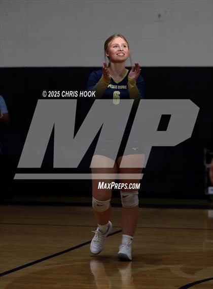 Thumbnail 1 in JV: Florence @ Pusch Ridge Christian Academy photogallery.