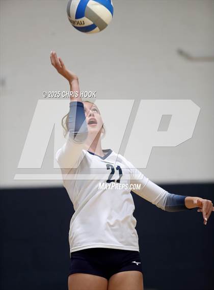 Thumbnail 2 in JV: Florence @ Pusch Ridge Christian Academy photogallery.