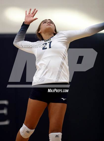 Thumbnail 2 in JV: Florence @ Pusch Ridge Christian Academy photogallery.