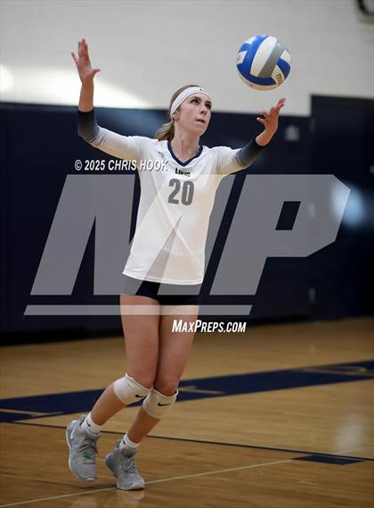 Thumbnail 2 in JV: Florence @ Pusch Ridge Christian Academy photogallery.