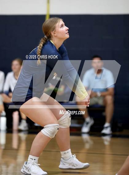 Thumbnail 2 in JV: Florence @ Pusch Ridge Christian Academy photogallery.
