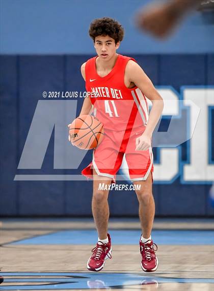 Thumbnail 1 in Mater Dei vs. San Leandro (CDM Beach Bash Tournament) photogallery.