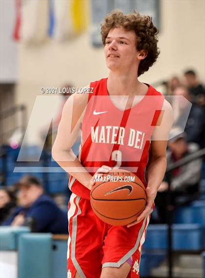 Thumbnail 3 in Mater Dei vs. San Leandro (CDM Beach Bash Tournament) photogallery.