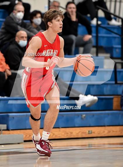 Thumbnail 2 in Mater Dei vs. San Leandro (CDM Beach Bash Tournament) photogallery.