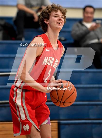 Thumbnail 3 in Mater Dei vs. San Leandro (CDM Beach Bash Tournament) photogallery.