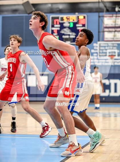 Thumbnail 1 in Mater Dei vs. San Leandro (CDM Beach Bash Tournament) photogallery.