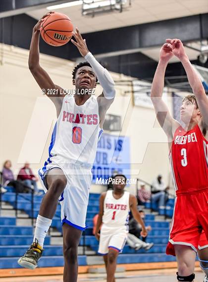 Thumbnail 1 in Mater Dei vs. San Leandro (CDM Beach Bash Tournament) photogallery.