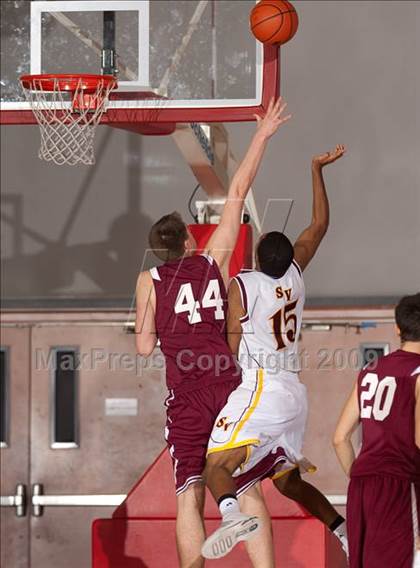 Thumbnail 1 in Don Bosco Prep vs Simi Valley (MaxPreps Holiday Classic) photogallery.