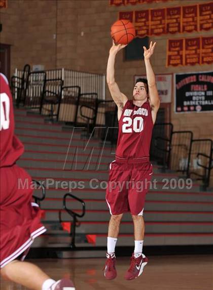 Thumbnail 3 in Don Bosco Prep vs Simi Valley (MaxPreps Holiday Classic) photogallery.