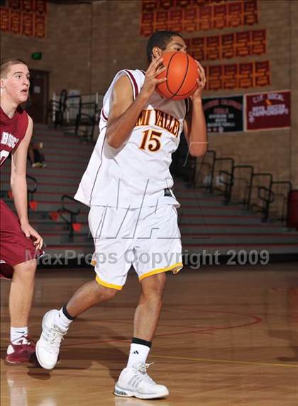 Thumbnail 3 in Don Bosco Prep vs Simi Valley (MaxPreps Holiday Classic) photogallery.
