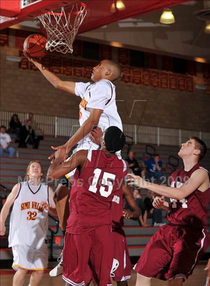 Thumbnail 1 in Don Bosco Prep vs Simi Valley (MaxPreps Holiday Classic) photogallery.