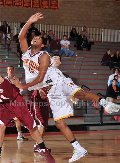 Thumbnail 2 in Don Bosco Prep vs Simi Valley (MaxPreps Holiday Classic) photogallery.