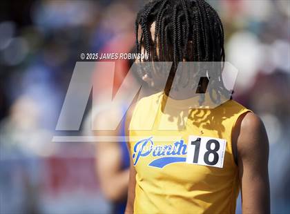 Thumbnail 3 in Bob Hayes Invitational (800m) photogallery.