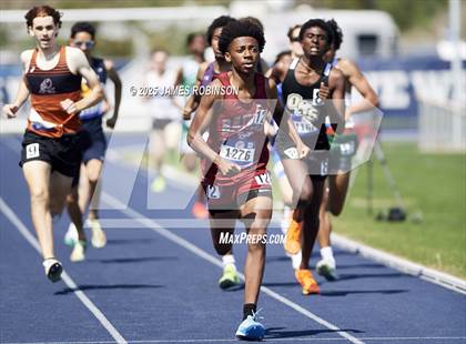Thumbnail 3 in Bob Hayes Invitational (800m) photogallery.