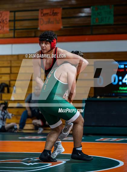 Thumbnail 2 in Harlingen South vs Harlingen photogallery.