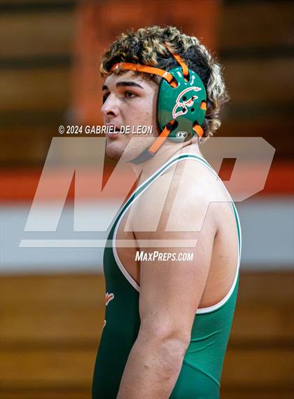 Thumbnail 2 in Harlingen South vs Harlingen photogallery.