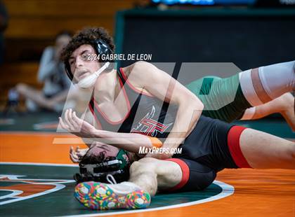 Thumbnail 1 in Harlingen South vs Harlingen photogallery.
