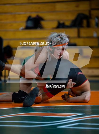 Thumbnail 2 in Harlingen South vs Harlingen photogallery.
