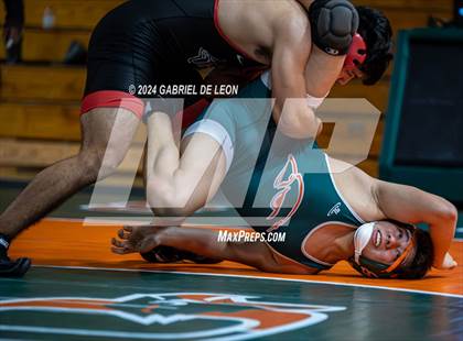 Thumbnail 2 in Harlingen South vs Harlingen photogallery.