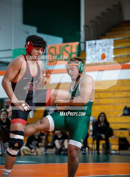 Thumbnail 2 in Harlingen South vs Harlingen photogallery.