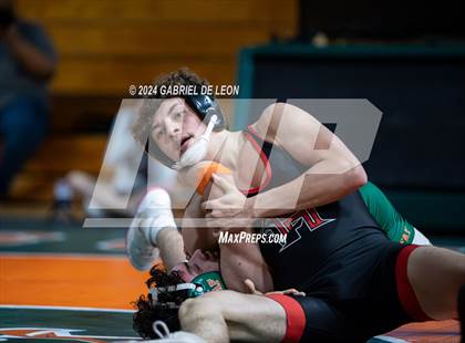 Thumbnail 2 in Harlingen South vs Harlingen photogallery.