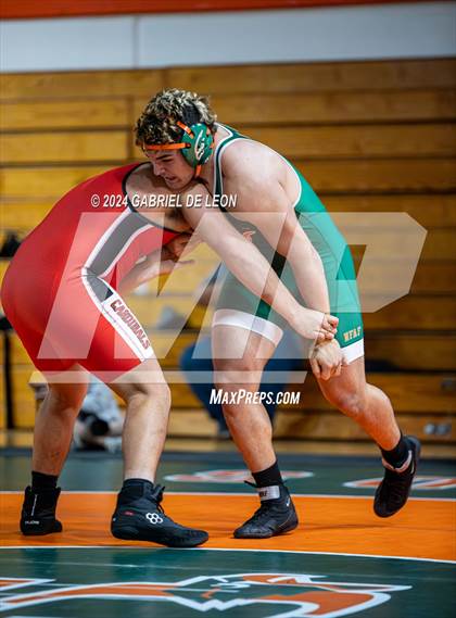 Thumbnail 3 in Harlingen South vs Harlingen photogallery.