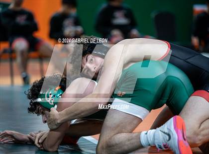 Thumbnail 2 in Harlingen South vs Harlingen photogallery.