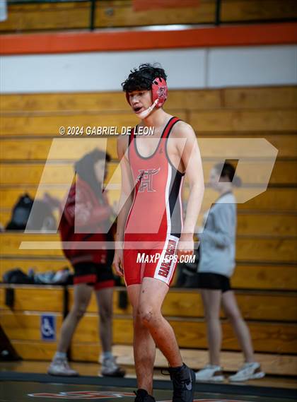 Thumbnail 3 in Harlingen South vs Harlingen photogallery.