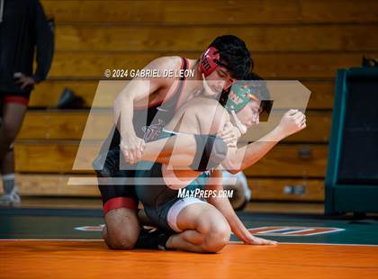 Thumbnail 2 in Harlingen South vs Harlingen photogallery.