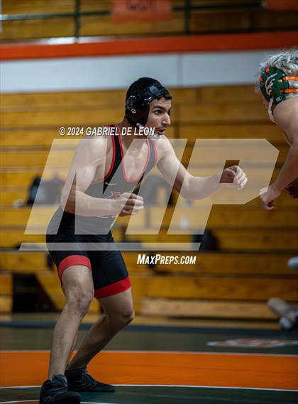 Thumbnail 2 in Harlingen South vs Harlingen photogallery.