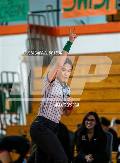 Thumbnail 2 in Harlingen South vs Harlingen photogallery.