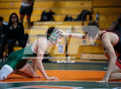 Thumbnail 2 in Harlingen South vs Harlingen photogallery.