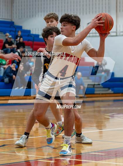 Thumbnail 3 in Plum @ Shaler Area photogallery.