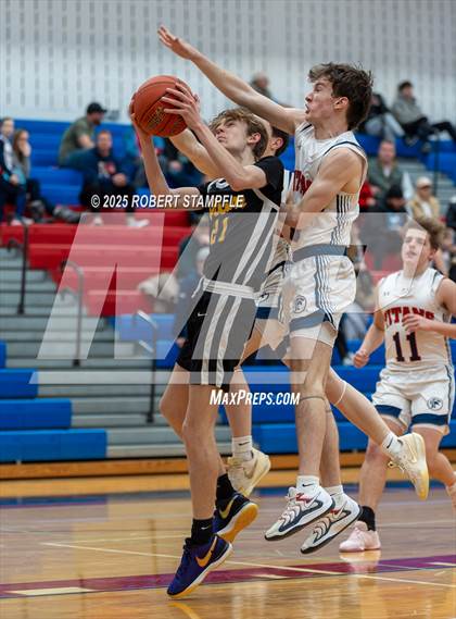 Thumbnail 3 in Plum @ Shaler Area photogallery.