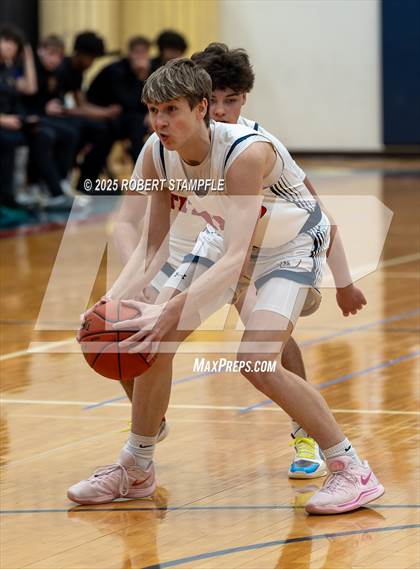 Thumbnail 3 in Plum @ Shaler Area photogallery.