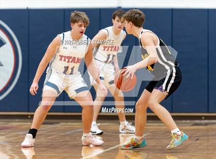Thumbnail 1 in Plum @ Shaler Area photogallery.