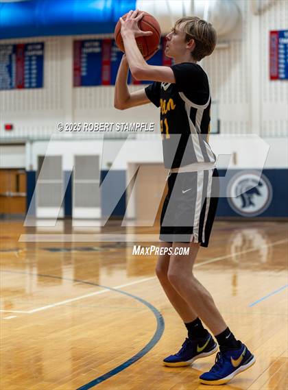 Thumbnail 2 in Plum @ Shaler Area photogallery.