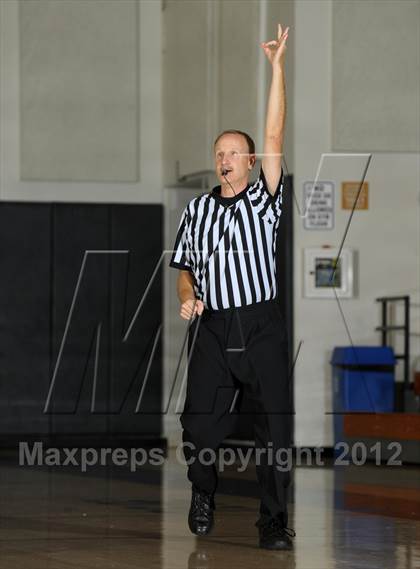 Thumbnail 1 in Fairmont Prep vs. Arrowhead Christian (Ueberroth Hoop Classic) photogallery.