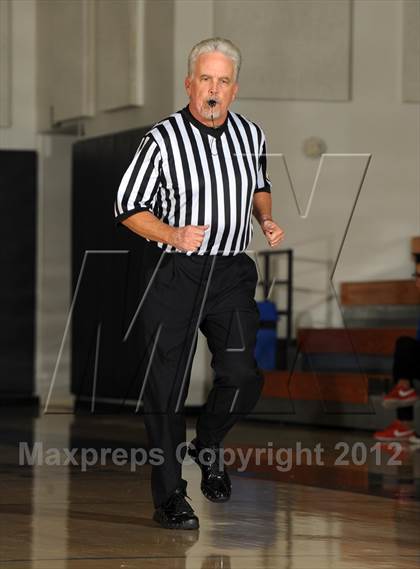 Thumbnail 3 in Fairmont Prep vs. Arrowhead Christian (Ueberroth Hoop Classic) photogallery.