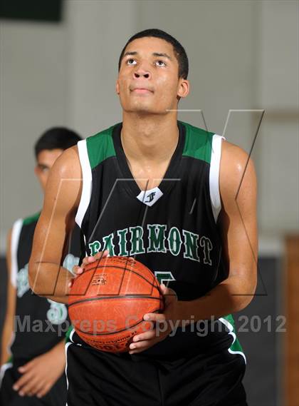 Thumbnail 2 in Fairmont Prep vs. Arrowhead Christian (Ueberroth Hoop Classic) photogallery.
