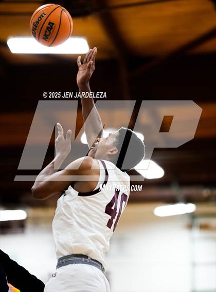 Thumbnail 1 in Sand Creek vs. Cheyenne Mountain (CHSAA 5A Sweet Sixteen) photogallery.