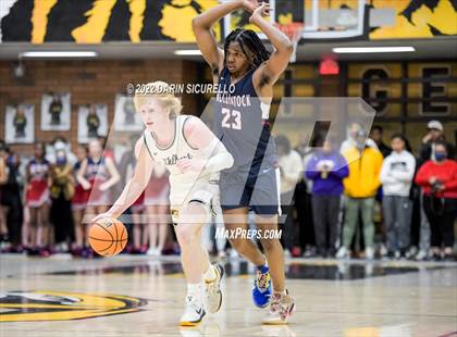 Thumbnail 2 in Gilbert vs McClintock (AIA 5A Semifinal) photogallery.