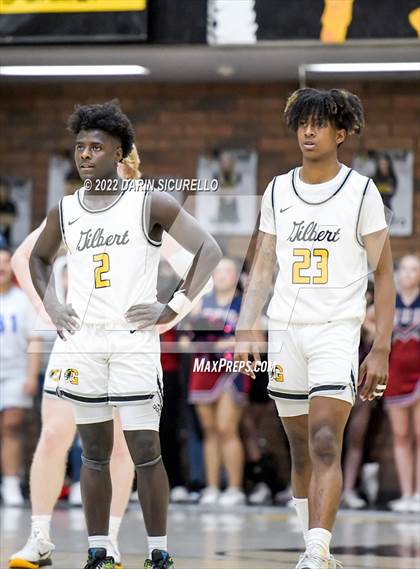 Thumbnail 3 in Gilbert vs McClintock (AIA 5A Semifinal) photogallery.