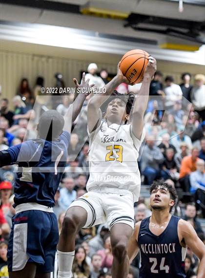 Thumbnail 1 in Gilbert vs McClintock (AIA 5A Semifinal) photogallery.
