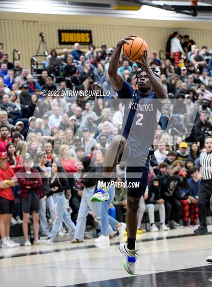 Thumbnail 1 in Gilbert vs McClintock (AIA 5A Semifinal) photogallery.