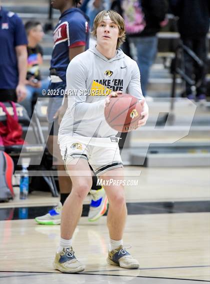 Thumbnail 1 in Gilbert vs McClintock (AIA 5A Semifinal) photogallery.